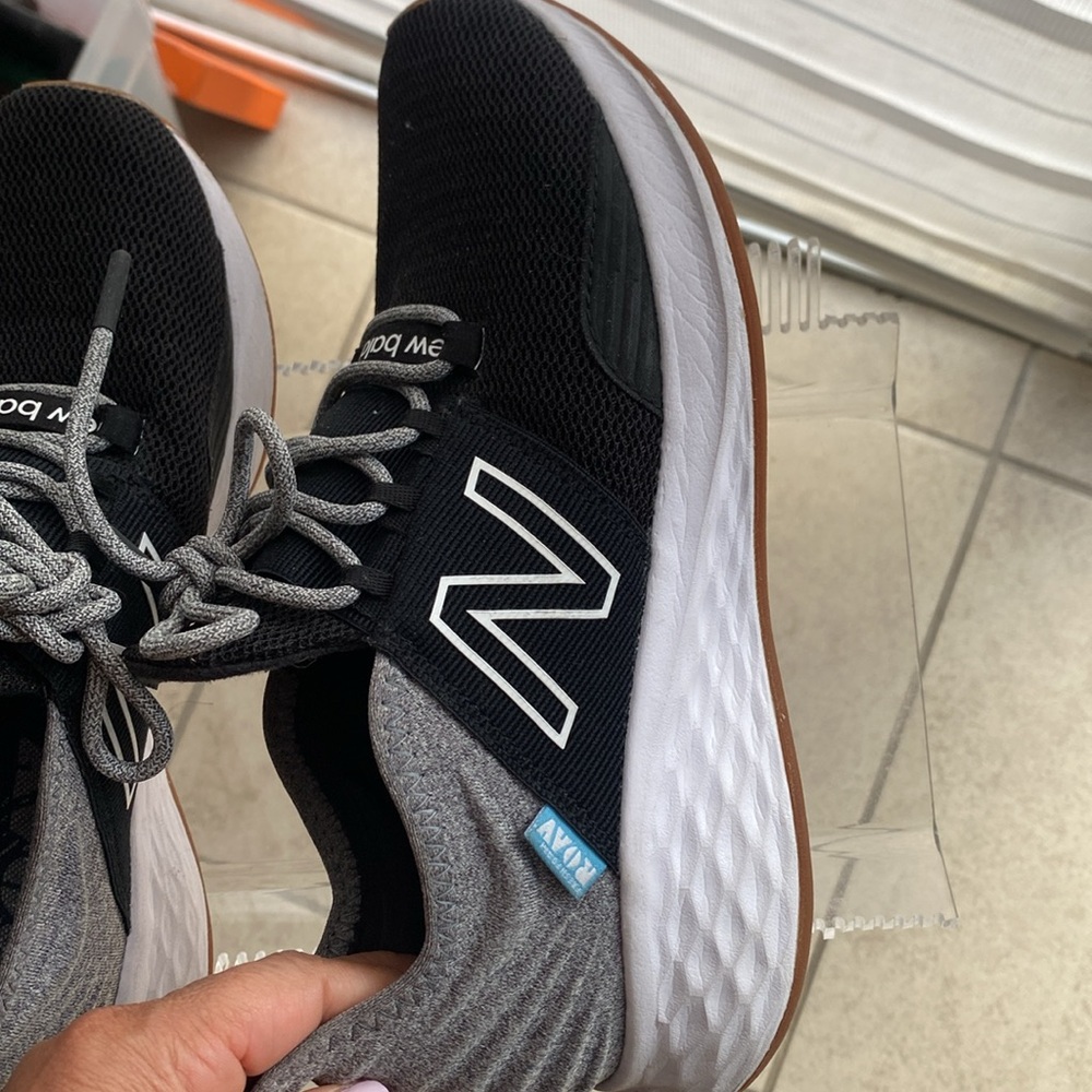 New Balance sneakers - Picture 6 of 11